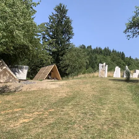Hillside Bio Glamping * Prebold