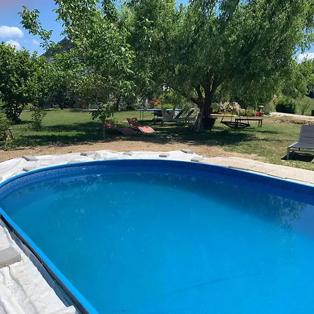 Hillside Bio Glamping