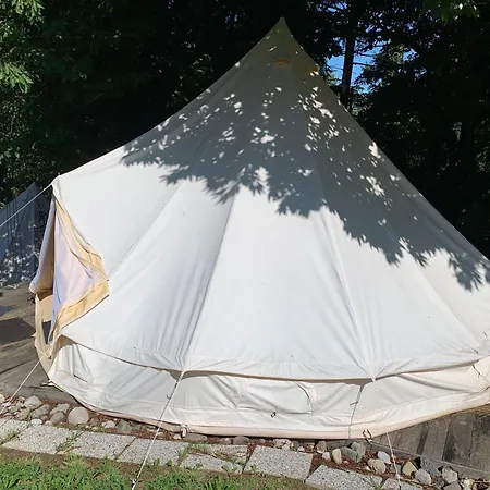 Kemping Hillside Bio Glamping