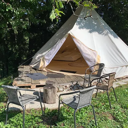 Campingplatz Hillside Bio Glamping *
