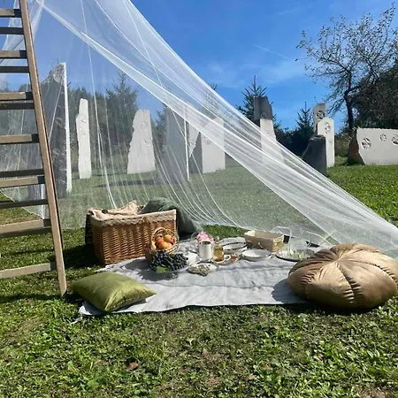 Hillside Bio Glamping Kamp Prebold