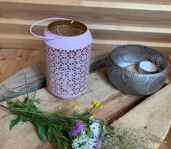 Hillside Bio Glamping *