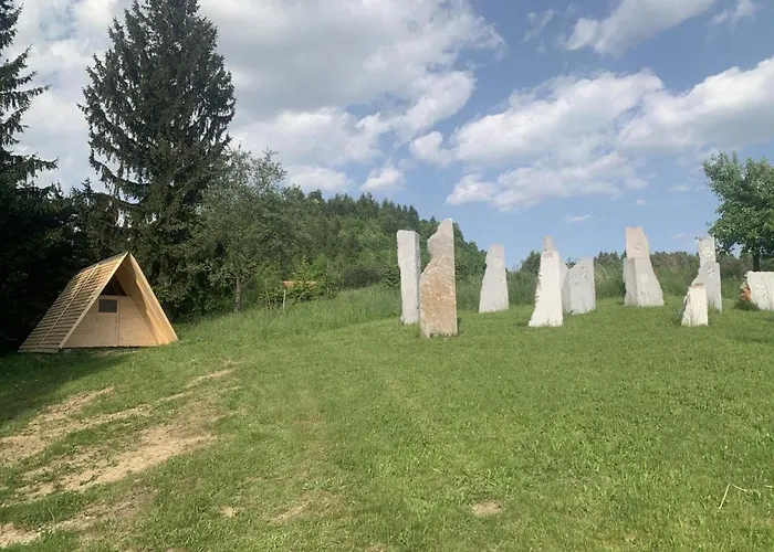 Hillside Bio Glamping Prebold