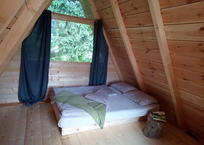 Hillside Bio Glamping Prebold
