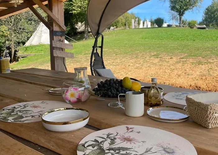 Kamp alanı Hillside Bio Glamping Prebold