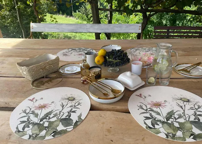 Hillside Bio Glamping * Prebold